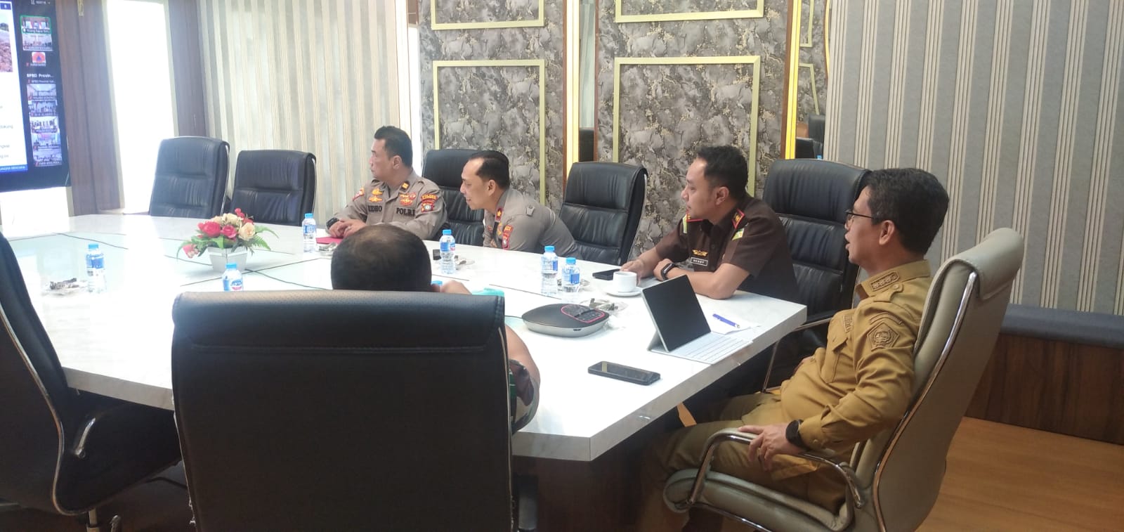  Bupati Karimun Hadiri Rapat Koordinasi Khusus Penanggulangan Karhutla 2026 Bersama Menko Polkam