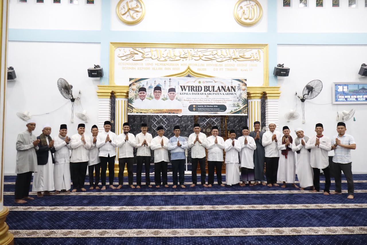 Peringati HUT ke-27 Karimun dan Hari Santri Nasional, Bupati Iskandarsyah Ajak Masyarakat Perkuat Sinergi dan Ukhuwah
